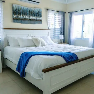 Coastal Haven In Richmond Estate - Your Tropical Oasis Ocho Rios