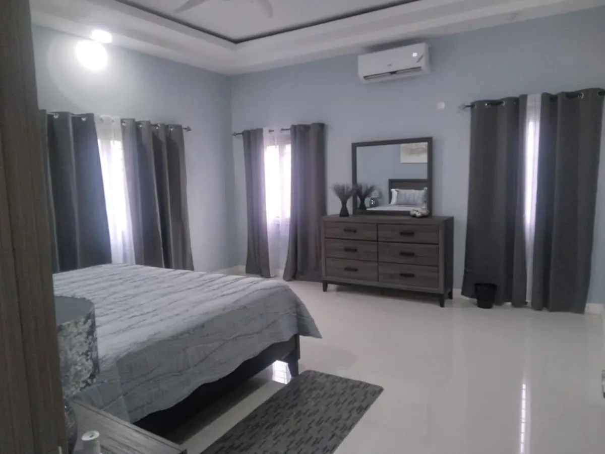 Montana Villa - Luxury 2-Bedroom Stay Near Ocho Rios Attractions Jamaica